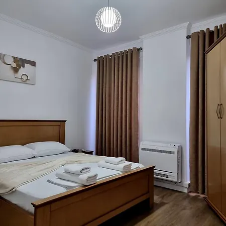 Treis * Korce