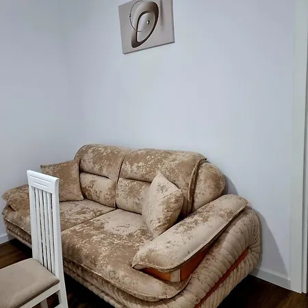 Treis Apartamento *