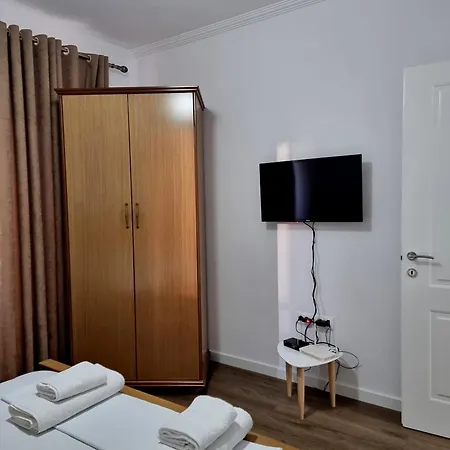 Treis Apartment